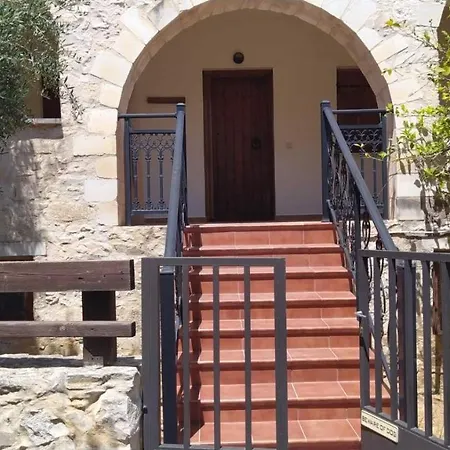 Douliana Villas *