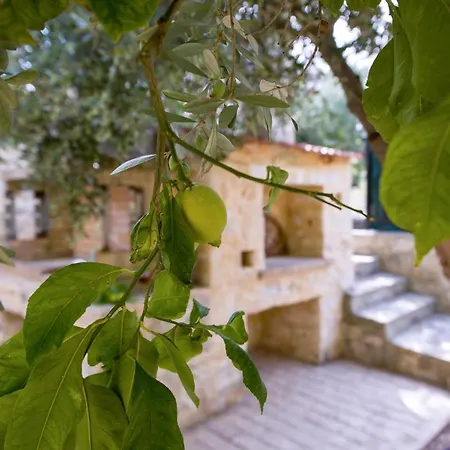 Douliana Villas *